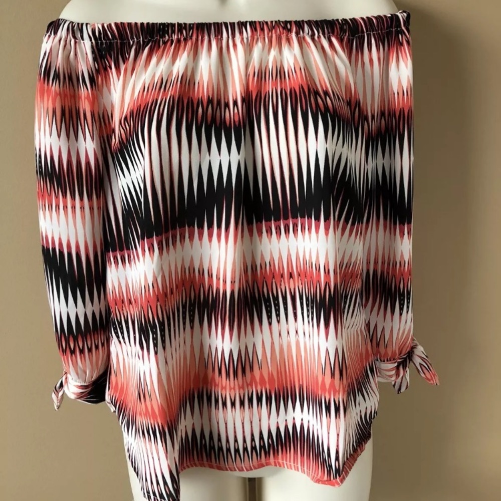 JENNIFER & GRACE Off-The-Shoulder Design